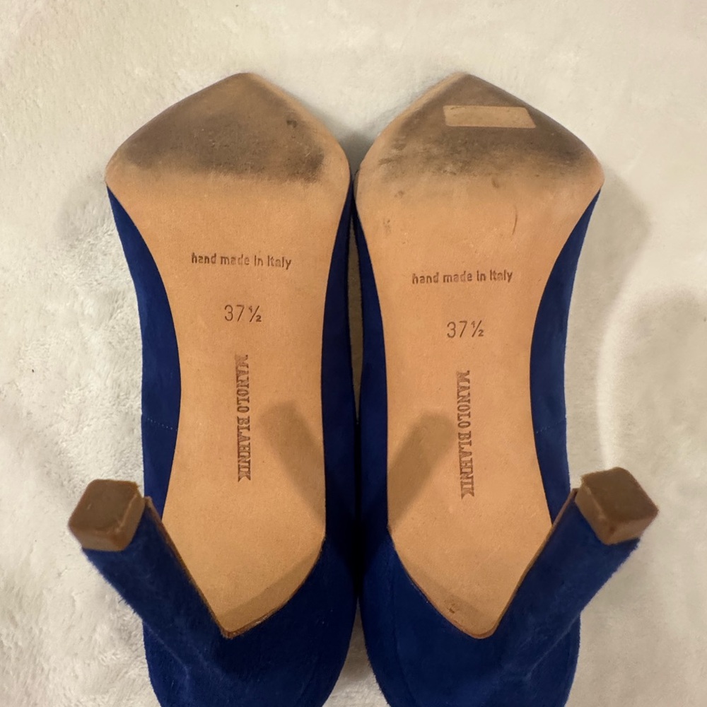 Manolo Blahnik Royal Blue Suede Heels - Picture 2 of 5